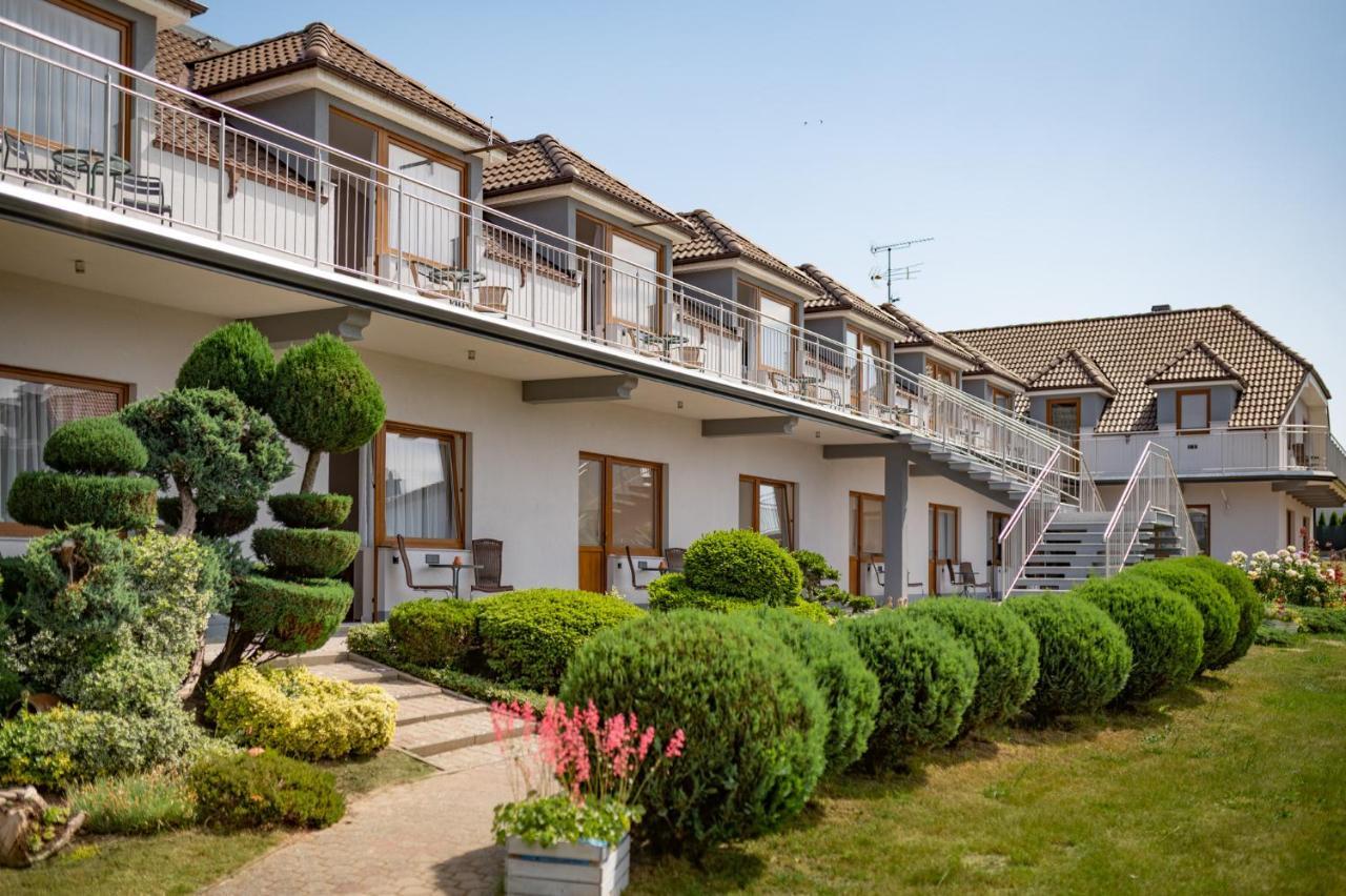 Cieply Zakatek Apartment Rewal Exterior photo